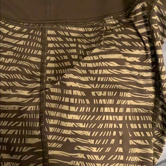 Lululemon pace rival crop leggings. VERY RARE! - Picture 6 of 8